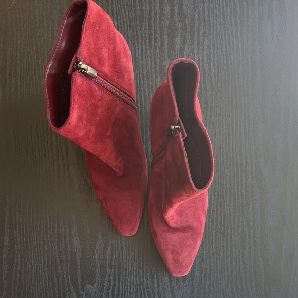 NWOT Vince Camuto Allost  Pointy Toe Bootie in Fired Brick - Size 7.5 - Picture 6 of 11